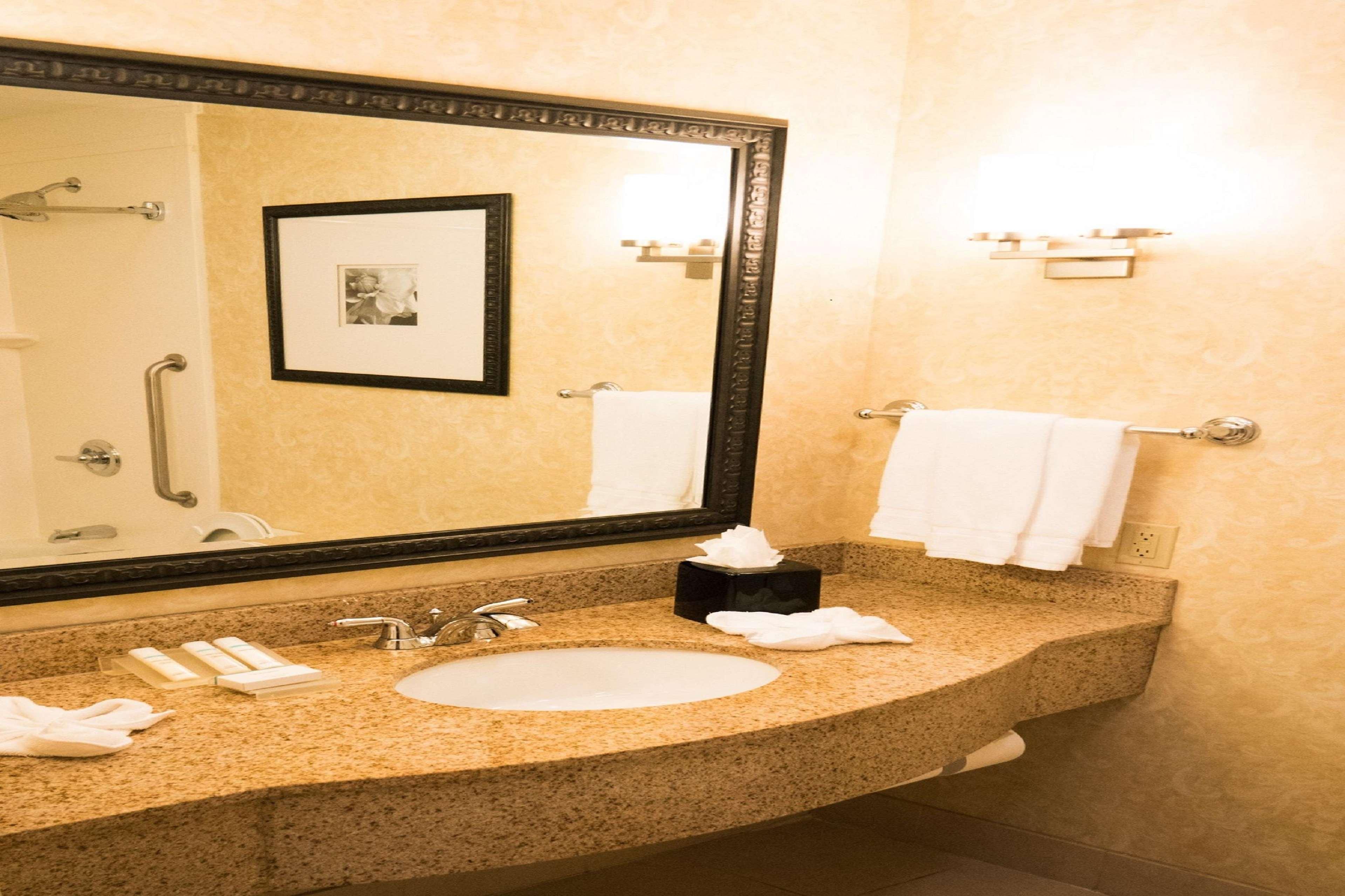 Hilton Garden Inn Oklahoma City North Quail Springs Eksteriør billede