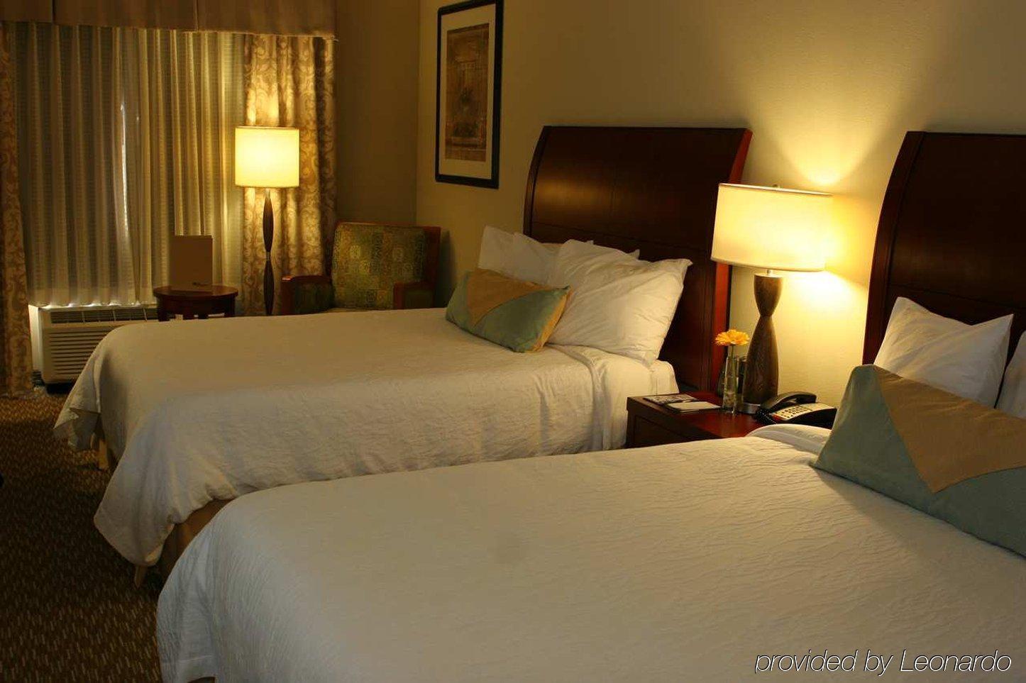 Hilton Garden Inn Oklahoma City North Quail Springs Værelse billede